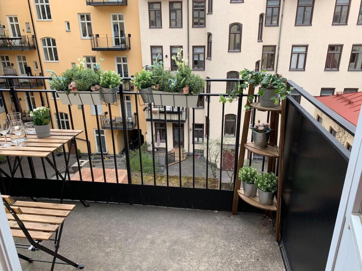 Spacious Apartment Close To City Central Stockholm Exteriör bild